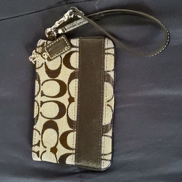 Coach Wristlet - Picture 1 of 2